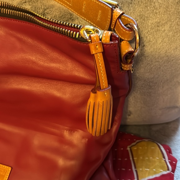 Dooney Burke bag.  Zip top, fold over. Excellent condition - Picture 3 of 6